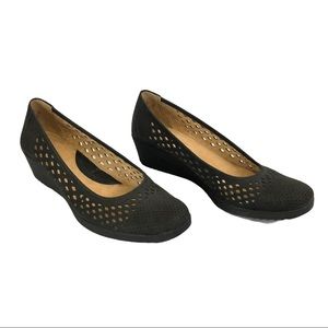 Naturalizer Leather Black Slip on Wedge Brelynn